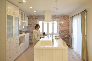 オーダーのアイランドキッチン
