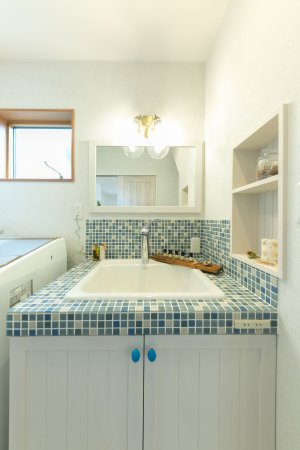 タイルの洗面台