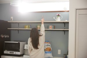 おしゃれなキッチンの棚